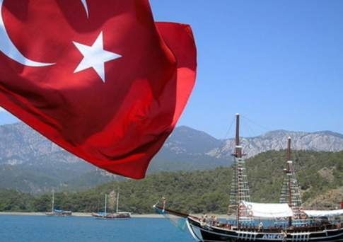 Находящимся в Германии и Турции казахстанцам посоветовали избегать мест скопления людей